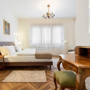 Nobel Boutique *** Βουκουρέστι