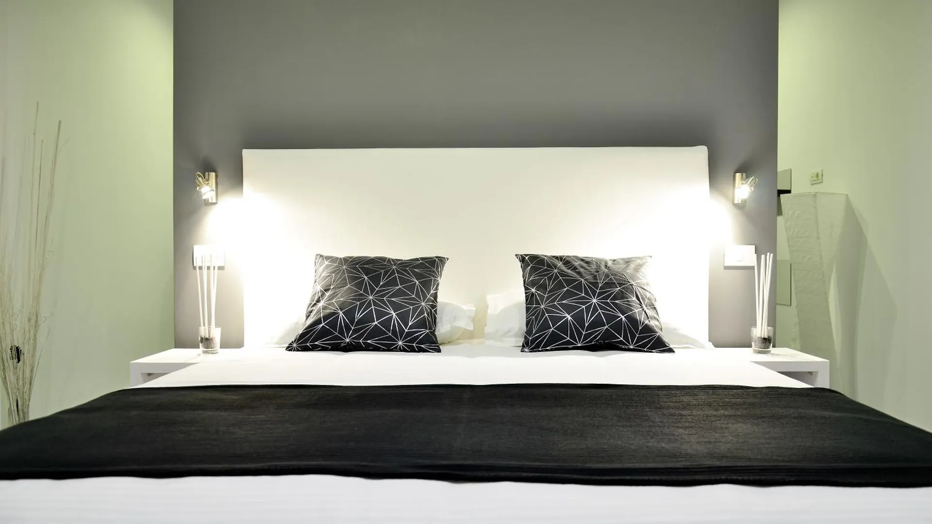 ***  בוקרשט Living Aparthotel רומניה