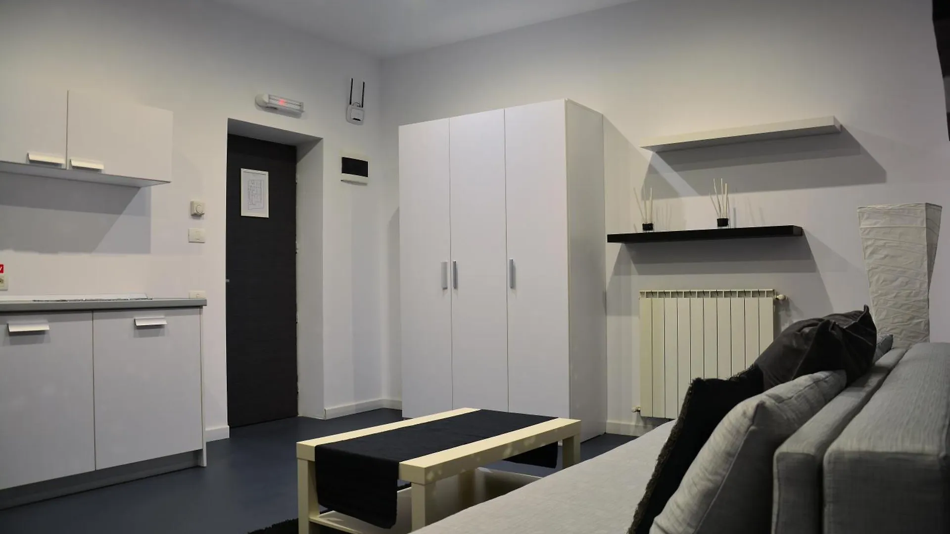 בוקרשט Living Aparthotel 3*,  רומניה
