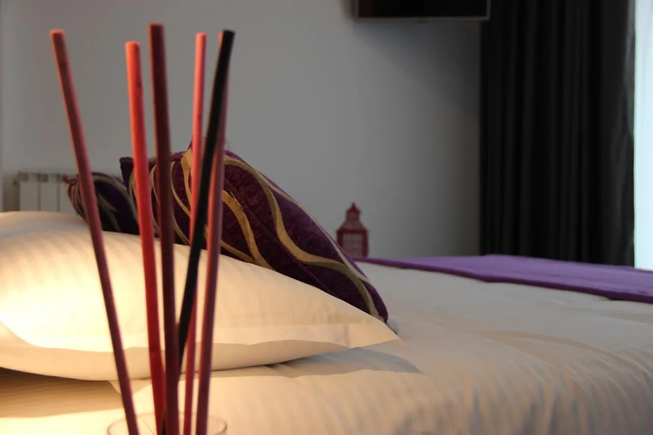 Living Aparthotel Bucharest 3*,